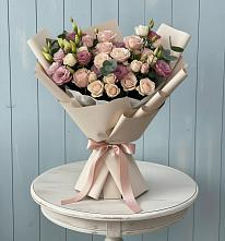 Букет цветов из:  Розы и Лизиантусы в Челюскинский