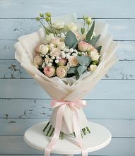 Букет цветов из:  Розы и Лизиантусы в Челюскинский