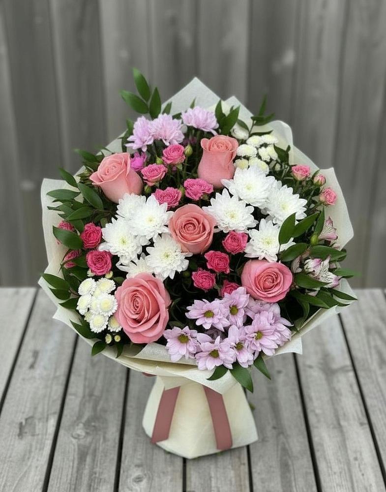 Букет цветов из: Альстромерии, Гвоздики, Розы и Хризантемы в Челюскинский