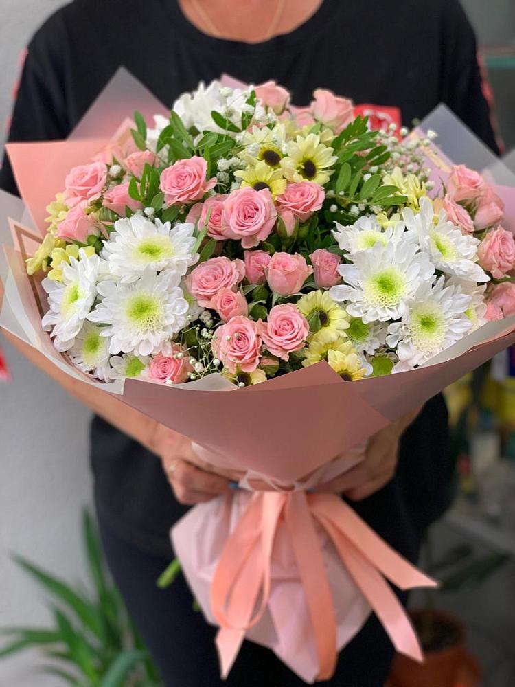 Букет цветов из: Розы и Хризантемы в Челюскинский