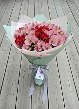 Букет цветов из:  Альстромерии в Челюскинский