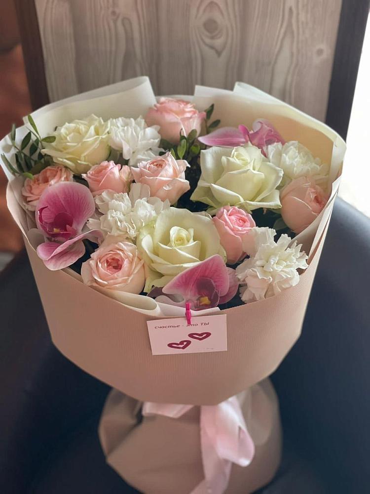 Букет цветов из: Орхидеи, Розы и Гвоздики в Челюскинский