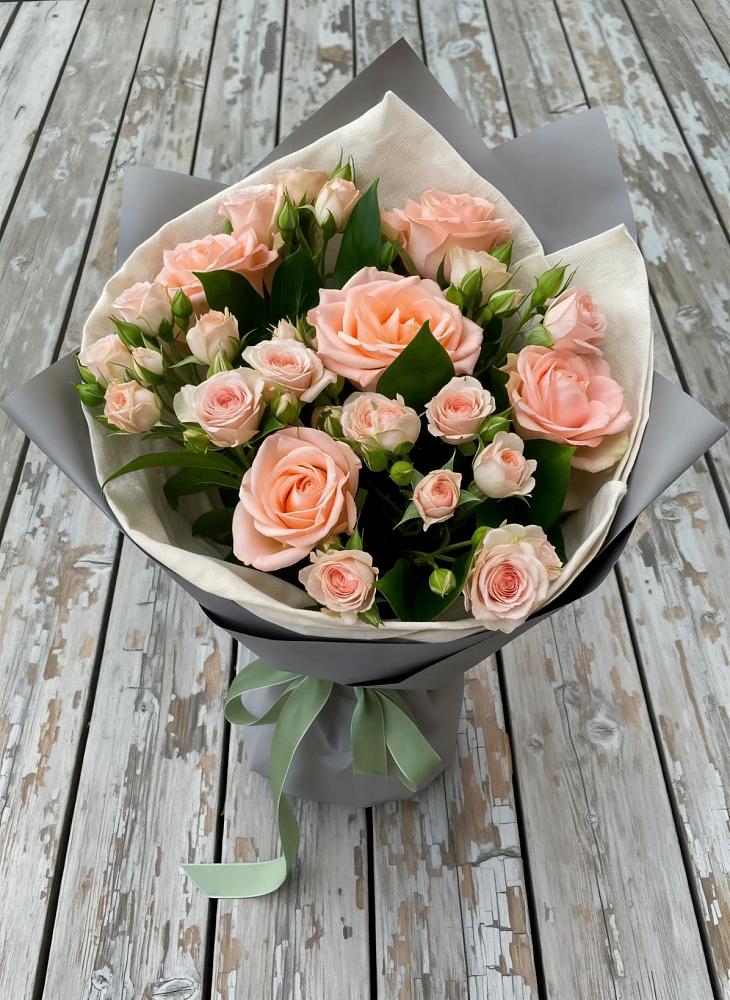 Букет цветов из: Розы в Челюскинский