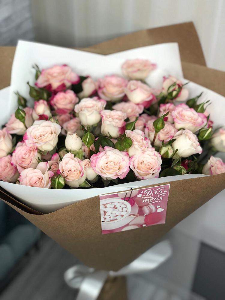 Букет цветов из: Розы в Челюскинский