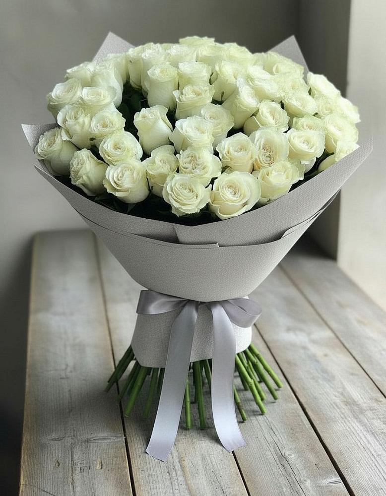 Букет 35 Белых роз в Челюскинский