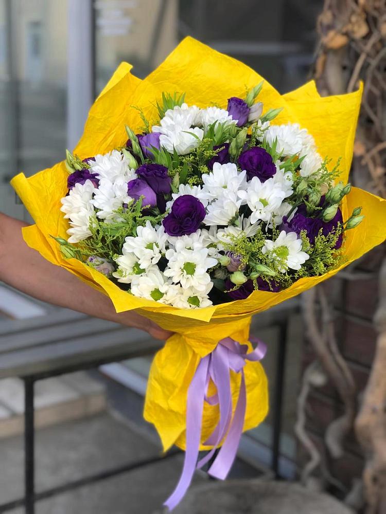 Букет цветов из: Ирисы, Хризантемы и Ромашки в Челюскинский