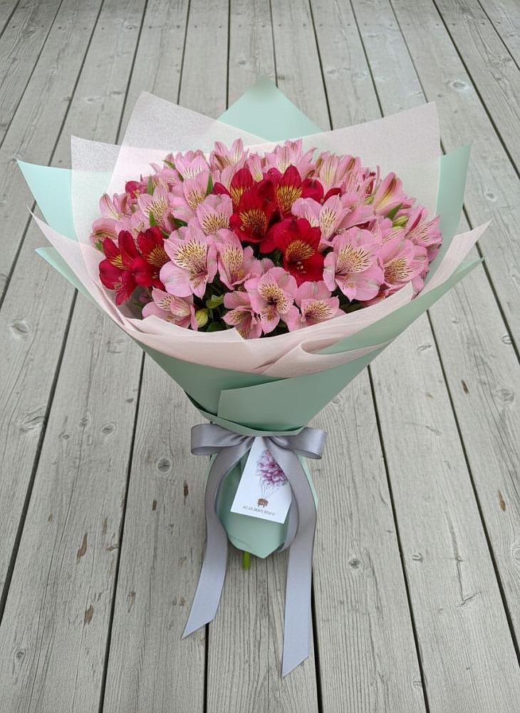 Букет цветов из: Альстромерии в Челюскинский
