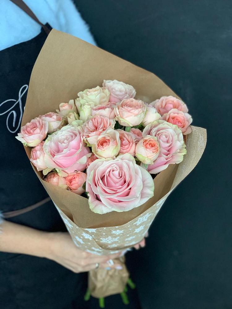 Букет цветов из: Хризантемы и Розы в Челюскинский