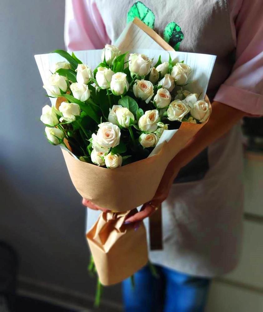 Букет цветов из: Розы в Челюскинский