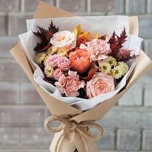Букет цветов из:  Гвоздики, Хризантемы и Розы в Челюскинский