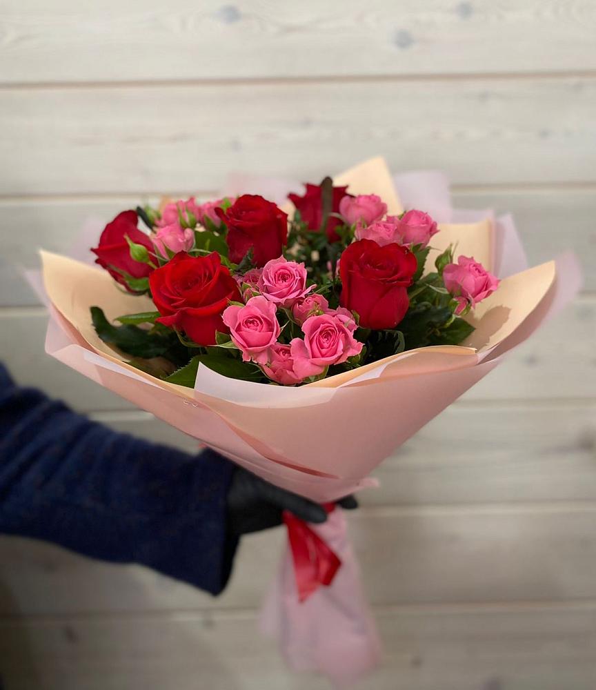 Букет цветов из: Розы в Челюскинский