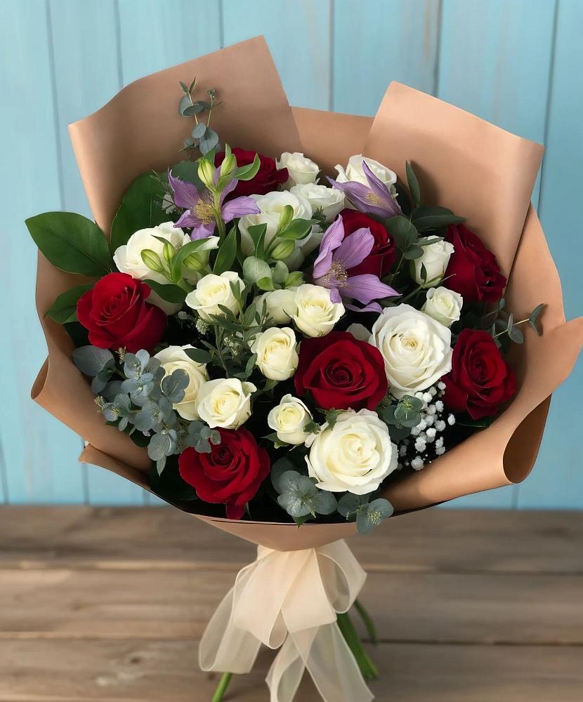 Букет цветов из: Розы и Альстромерии в Челюскинский