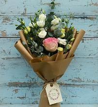 Букет цветов из:  Розы и Лизиантусы #REPLACE_PRED# Челюскинский